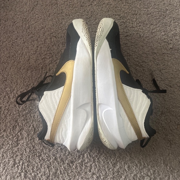 Nike hustle DX SU21 youth sneakers - Picture 8 of 9